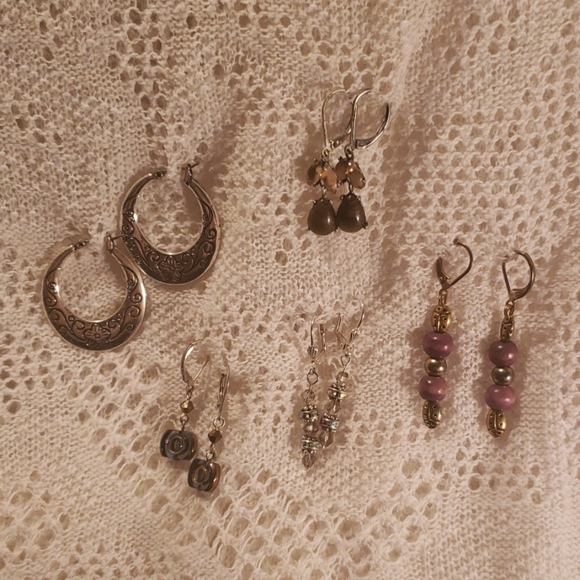5 pairs of vintage earrings for $60 ! - Picture 1 of 6